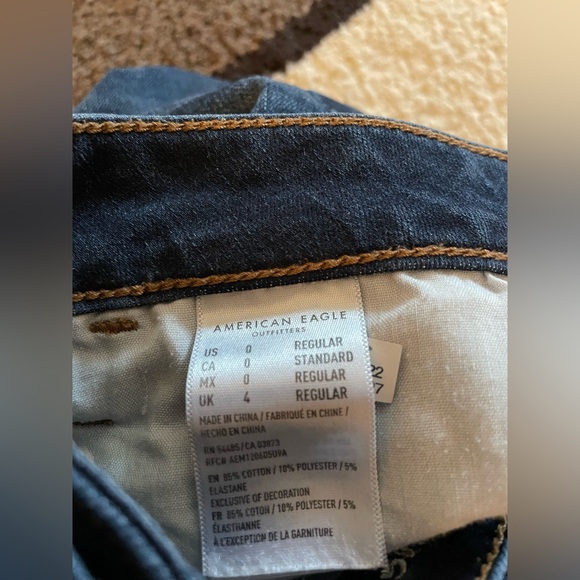 American Eagle super hi- rise jegging size 0 - Picture 2 of 3